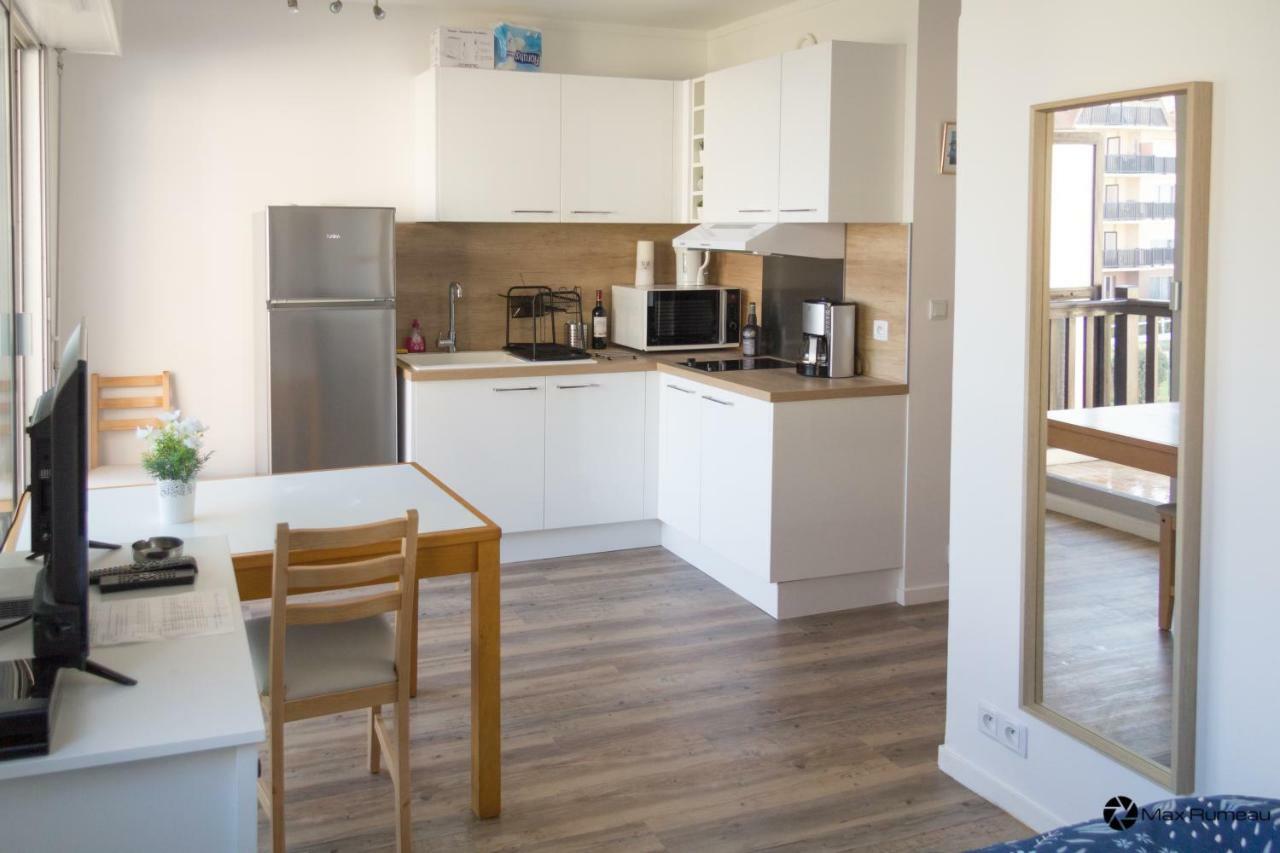 Studio Moderne Acces Plage, Piscine Et Tennis Cabourg Exteriör bild