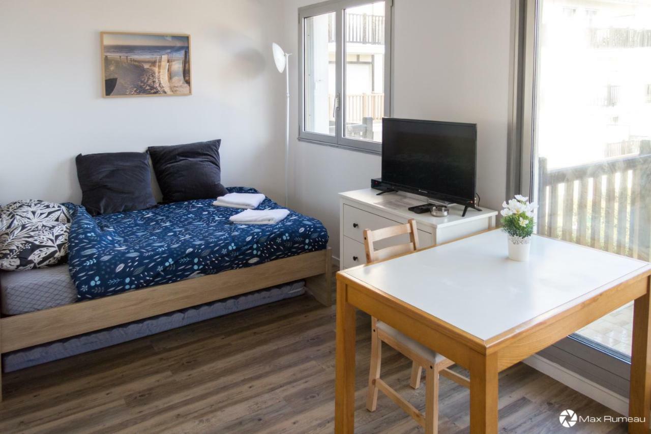 Studio Moderne Acces Plage, Piscine Et Tennis Cabourg Exteriör bild